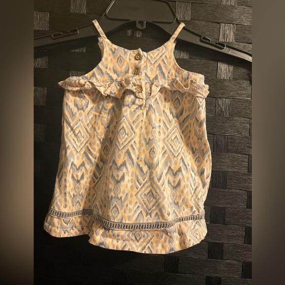 Jessica Simpson Baby Girl Size 3-6 Month Peach Dress with designs and buttons - Picture 1 of 6
